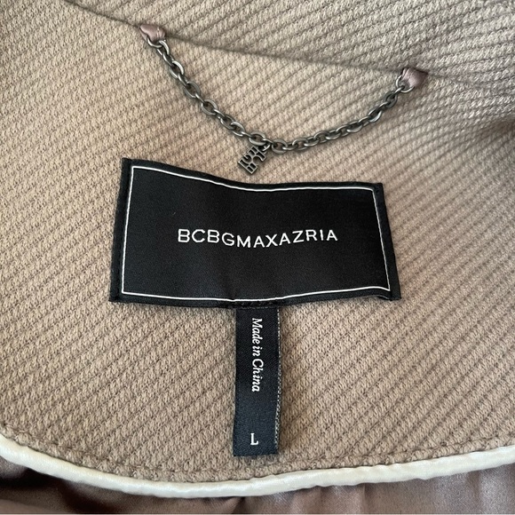 BCBGMAXAZRIA Women’s Peak Lapel Double Breasted Coat Size L Stone Color Classic - Picture 11 of 12